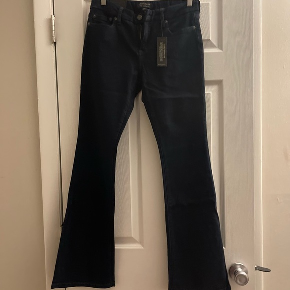 Banana Republic Factory LOW-RISE BOOTCUT JEAN - Picture 4 of 7